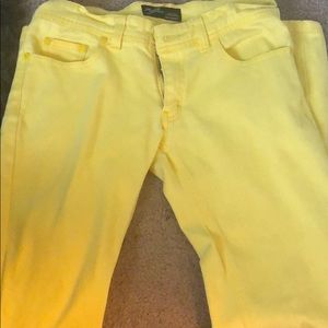Yellow skinny jeans